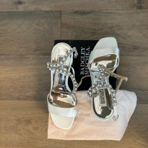 Badgley Mischka Pumps